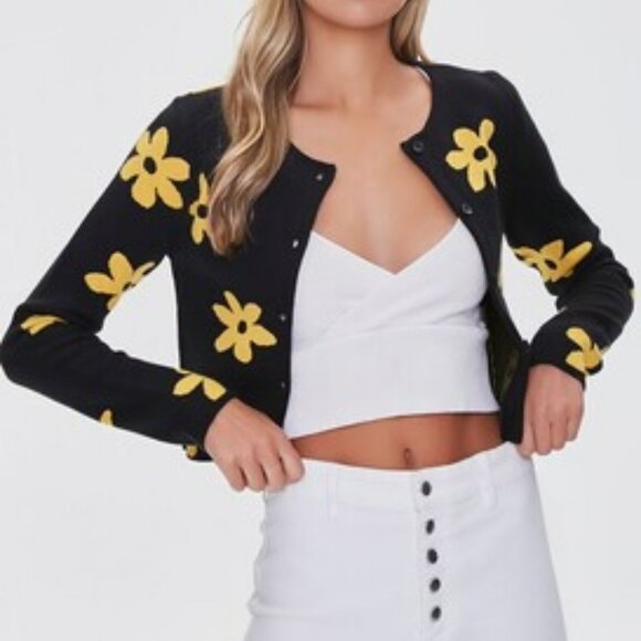 Forever 21 Sweaters - Retro Daisy Print Button front Cardigan Sweater